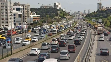 İstanbul’da bayram öncesinde trafik yoğunluğu
