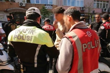 İstanbul genelinde yapılan denetimlerde 3 bin 708 aranan şahıs yakalandı
