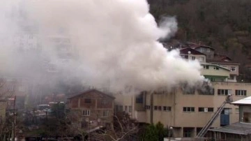 İstanbul'da kibrit fabrikasında yangın!