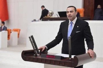 İYİ Parti Antalya Milletvekili Aykut Kaya: Turistlerden şehir vergisi alınsın
