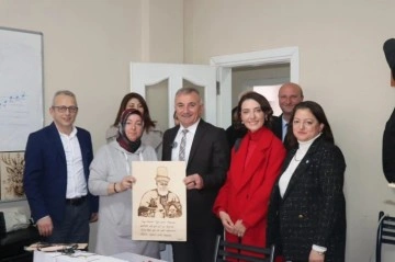 İYİ Parti Heyeti, Kavaklık Mahallesi'ndeki Alevi Kültür Derneği'ni Ziyaret Etti