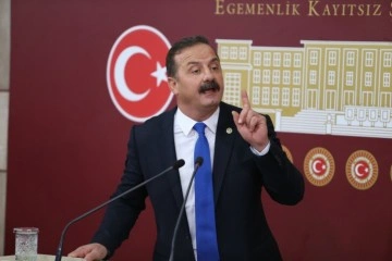 İYİ Parti'li Ağıralioğlu: 'Biz bölücüleri dinlemeyiz, çocuk katillerini dinlemeyiz'