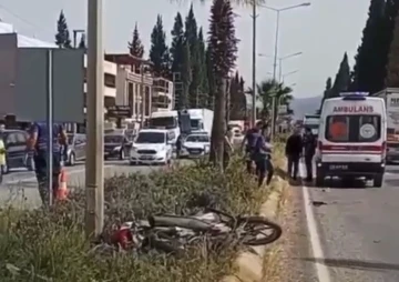 İzmir’de aracın çarptığı motosikletteki çift hayatını kaybetti
