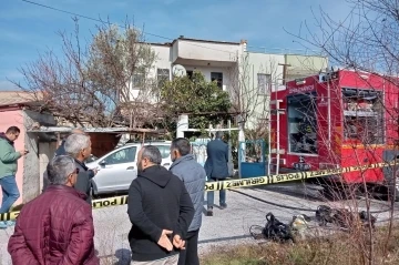 İzmir’de ev yangınında bir kişi öldü
