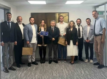 İzmir Ekonomili hukukçular Türkiye ikincisi
