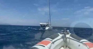 İzmir’de teknede yakalanan FETÖ firarilerinden 3’ü tutuklandı