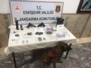 Jandarma ekiplerinden Ocak ayında 18 ayrı uyuşturucu operasyonu
