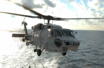 Japonya’da 2 askeri helikopter düştü: 1 ölü, 7 kayıp

