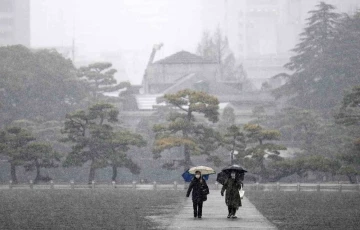 Japonya’da şiddetli kar: 160 yaralı, 132 uçuş iptal
