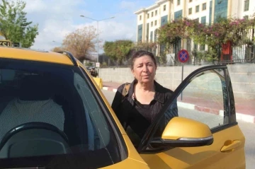 Kadın taksiciye durakta erkek meslektaşlarından mobbing iddiası

