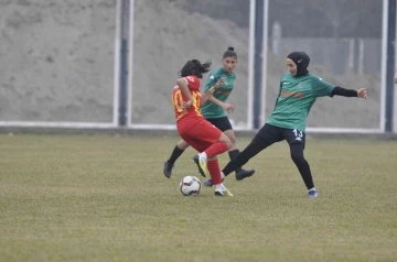 Kadınlar 1. Futbol Ligi: Kayseri Kadın Futbol: 0 - Kocaeli Kadın Futbol: 0
