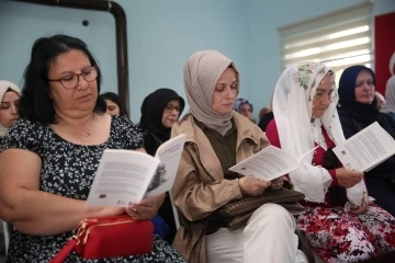 Kadınlar, yazar Fatma Burçak’la kitabını konuştu
