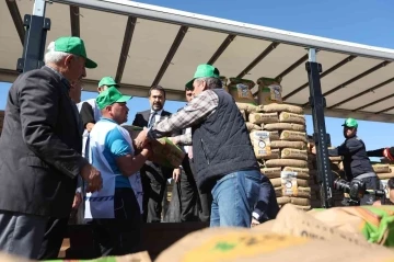 Kahramankazan Belediyesi’nden 550 çiftçiye buğday ve arpa tohumu desteği

