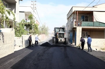 Kahramanmaraş’ta Eyüp Sultan Mahallesi’nde asfalt çalışması
