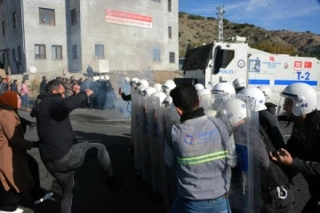 Kahramanmaraş'ta polisten, toplumsal olaylara müdahale tatbikatı