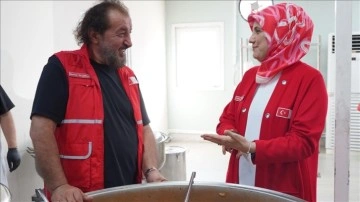 Kahramanmaraş'ta Türk Kızılay ve Ünlü Şef Mehmet Yalçınkaya İş Birliği Yaptı