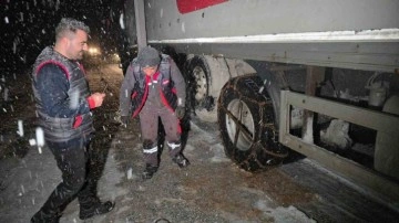 Kar Yağışı Tokat-Sivas Karayolunu Etkiledi