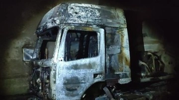 Karabük'te Çimento yüklü tanker tünelde alev alev yandı