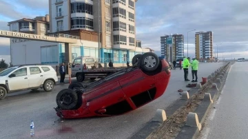 Karaman’da sürücünün ölümden döndüğü kaza kameraya yansıdı
