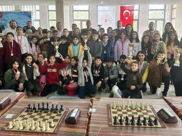 Kars’ta Satranç Turnuvası Büyük İlgi Gördü