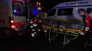 Kartal’da kamyonet servis minibüsüyle çarpıştı: 1 ölü, 2 yaralı
