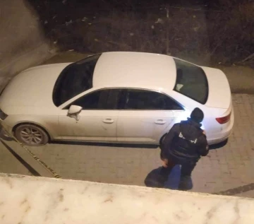 Kastamonu’da bir garip olay: İşyerine ve otomobile kurşun astılar
