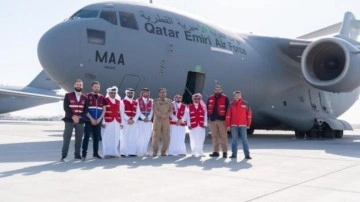 Katar, başka ülkelerin yardımlarını da Türkiye'deki depremzedelere ulaştırıyor