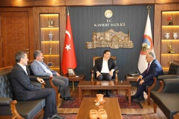 Kayseri Büyükşehir Belediye Başkanı Dr. Memduh Büyükkılıç, Vali Çiçek’i ziyaret etti