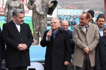 Kayseri Büyükşehir Belediye Başkanı Kızılören Mahallesi'nde Vatandaşlarla Buluştu