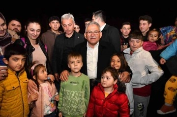 Kayseri Büyükşehir Belediye Başkanı Ramazan Etkinliklerinde Vatandaşlarla Buluştu