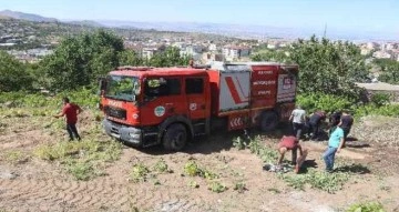 Kayseri'de itfaiye aracı devrildi, 4 itfaiye eri yaralandı