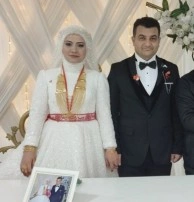 Kazada hayatını kaybeden 3 aylık evli çiftten geriye düğün fotoğrafları kaldı