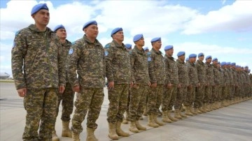 Kazak Askerler Golan Tepeleri'nde Göreve Başladı
