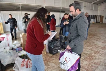 Kepez’den deprem bölgesine yürekleri ısıtan bağış
