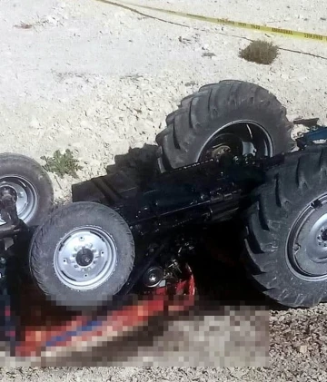 Kilis’te traktör devrildi: 1 ölü
