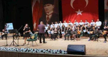 Kilis’te öğretmenler korosu konser verdi