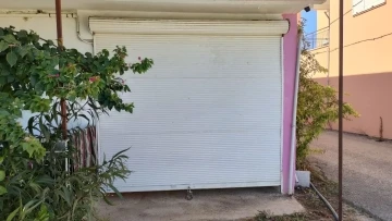 Kiracıya ’elektrik sayacı’ zulmü: Sayacı depoya taşıyıp kapısına çifte kilit vurdular
