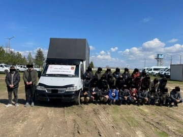 Kırklareli'de 111 Kaçak Göçmen Yakalandı, 8 Şüpheli Gözaltına Alındı