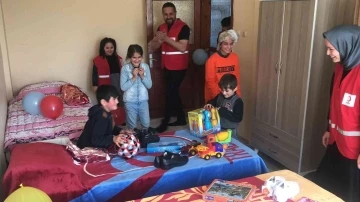 Kızılay 7 kişilik bir ailenin evini baştan sona yeniledi
