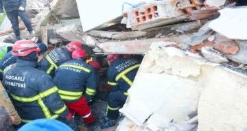 Kocaeli’den afet bölgelerine giden ekip 54 kişiyi enkazdan sağ kurtardı