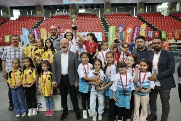 Kocasinan’da İlkokullar Arası Ödüllü Satranç Takım Turnuvası sona erdi
