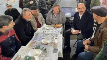 Konya Büyükşehir Belediye Başkanı Altay, esnaf ve öğrencilerle buluştu