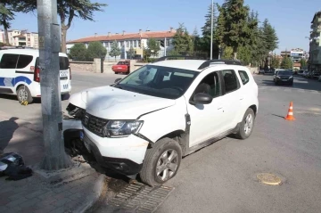 Konya’da otomobiller çarpıştı: 3 yaralı
