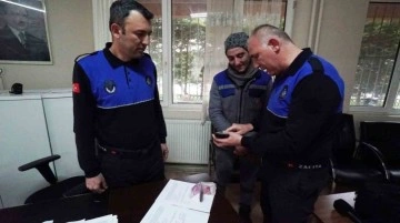 Konya Zabıta Müdürlüğü Ekipleri Kaybolan Cüzdanı Sahibine Teslim Etti