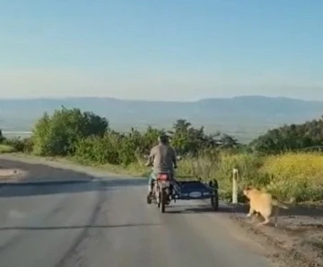 Köpeği motosikletin arkasına bağlayıp sürükledi

