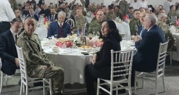 Kosova Cumhurbaşkanı Vjosa Osmani, Türk Temsil Heyeti ile İftar Yemeğinde Buluştu