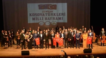 Kosova Türkleri Milli Bayramı Rumeli ezgileri konseri ile kutlandı
