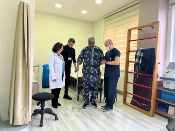Kraliyet avukatı Eskişehir’de aldığı tedaviyle yürümeye başladı
