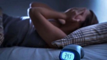 Kronik insomnia hastalığı nedir, belirtileri nelerdir? Uykusuzluk vücutta ne yapar?