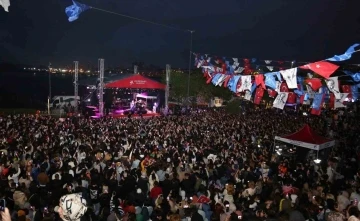 Küçükçekmece’de 19 Mayıs kutlamalarında Mert Demir konseri
